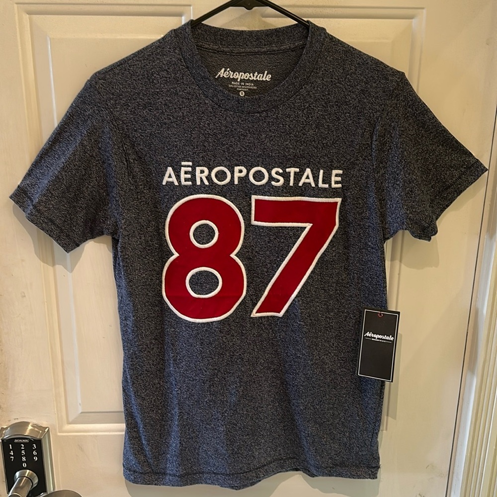 Aeropostale Shirt Mens sz S Navy Raised Logo Tee